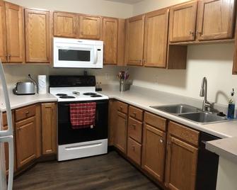 Adorable Furnished Apartment With All The Amenities! - Washington - Keuken