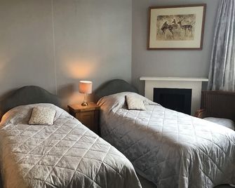 Benhall Farm Holidays - Ross-on-Wye - Bedroom