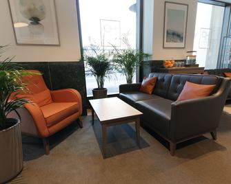 HighPark Berlin am Potsdamer Platz - Berlin - Front desk