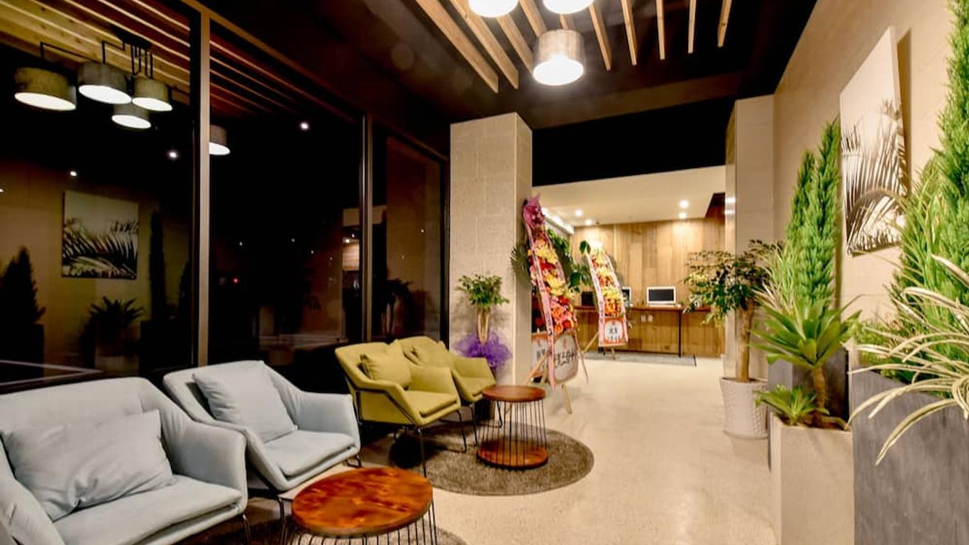 Blanc Business Hotel