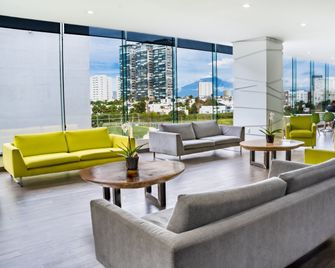 Holiday Inn Express & Suites Puebla Angelopolis By IHG - Puebla - Lounge