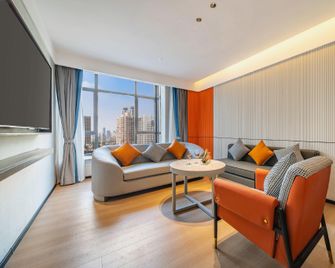 Jinguan City Hotel - Deyang - Wohnzimmer