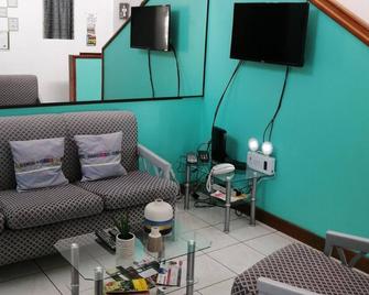 La Casa Azul - Alajuela - Sala de estar