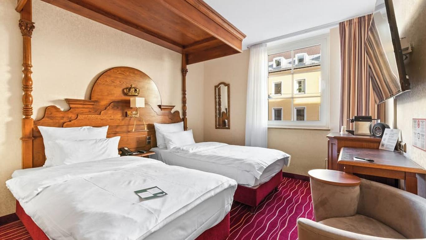 فندق كينغ فرست كلاس