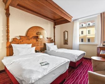King's Hotel First - Munich - Bedroom