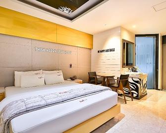 Pohang Cheongha Call Self check-in Motel - Pohang - Habitación