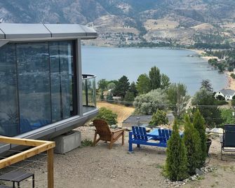 Modern unit 115 on a vineyard breathtaking view over Skaha lake, Penticton. - Penticton - Balkon