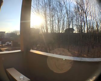 Ascot Lodging - Cardano al Campo - Balcone