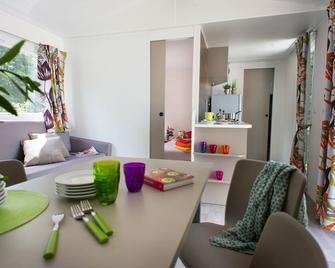 Camping Le Bois Dormant - Saint-Jean-de-Monts - Dining room