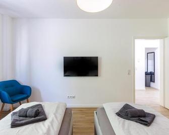 Glück Auf Appartements Schleiermacherstraße Duisburg - Duisburg - Living room