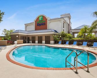 Holiday Inn Express Vero Beach-West (I-95) - Vero Beach - Pool