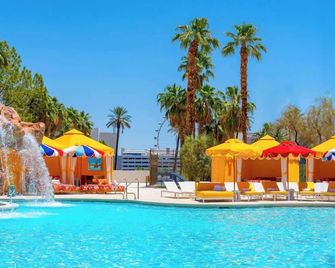 Masquerade Tower at Rio Hotel & Casino by Suiteness - Las Vegas - Pool