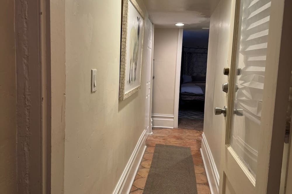 Cozy Historic Avenues Studio Luxurious Sheets 2 min Downtown, 20 min to Resorts. - Salt Lake City - Pasillo