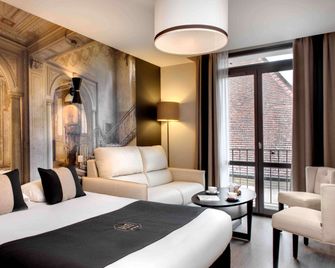 Hôtel des Ducs - Dijon - Chambre