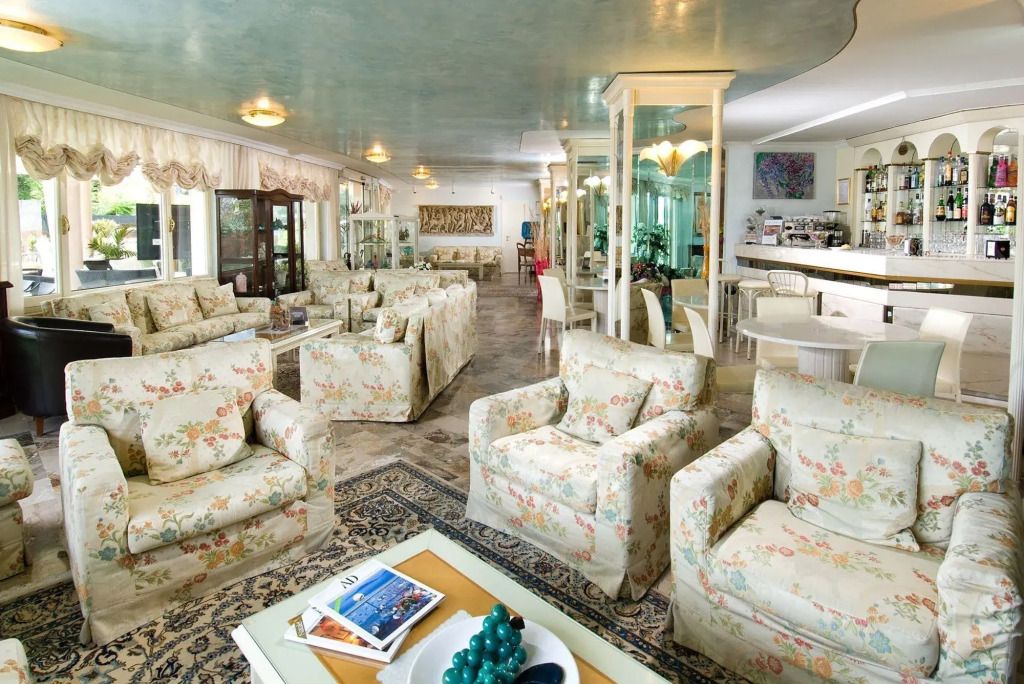 Hotel Des Nations - Vintage Hotel sul mare - ריצ'ונה