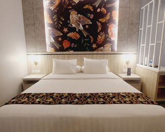 Sip Azana Hotel Jayapura - Jayapura - Bedroom