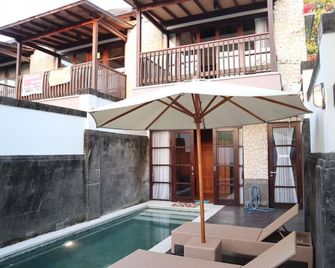 Kunyit 20 Villas , 2 Bedrooms With Private Pool - South Kuta - Pool