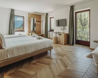 B&B Hotel Passo Tre Croci Cortina - Cortina d'Ampezzo - Yatak Odası