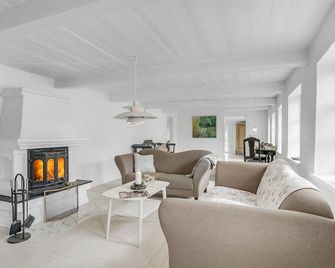 3 Bedroom Amazing Home In Nakskov - Lango - Sala de estar