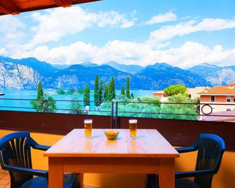 Hotel Villa Isabella - Brenzone - Балкон