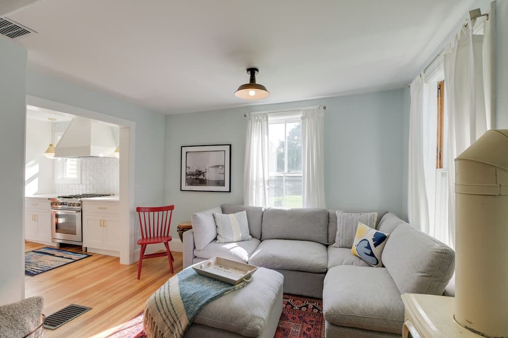 Downtown Bar Harbor Rental Home About 1 - Bar Harbor - Sala de estar