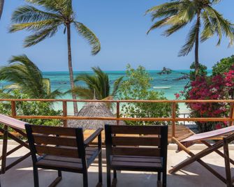 Jambiani Villas - Jambiani - Balcón