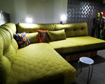 Barrio La Nuez, Casa Paraiso - San Antonio - Sala de estar