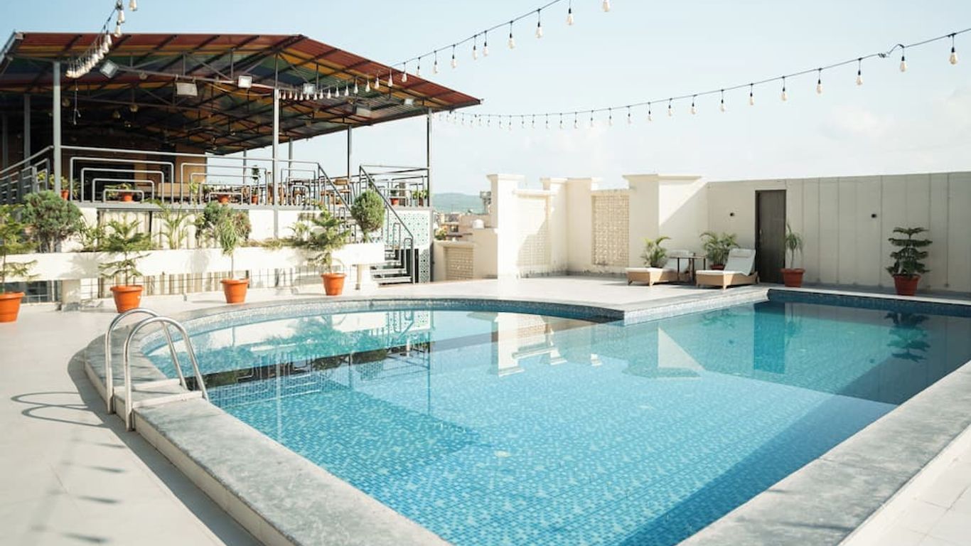 The Solitaire Hotel Dehdradun