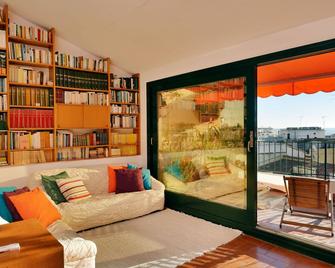 Beautiful charming traditional house on the coast of Barcelona: Sea view. Free wifi, a/c - Sant Pol de Mar - Living room