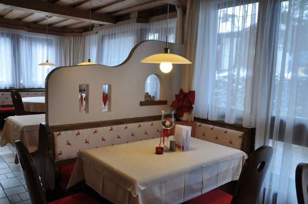 Hotel Moawirt - וואגריין - מסעדה