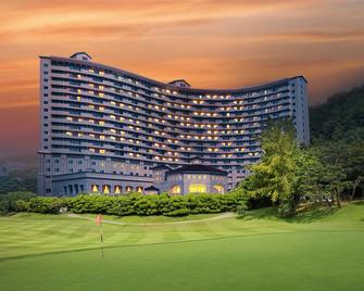 La Vie Dor Hotel and Resort, Trademark Collection by Wyndham - Hwaseong - Building
