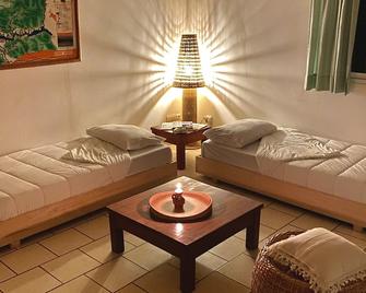 Beach residence vila with pool - Kabrousse - Bedroom