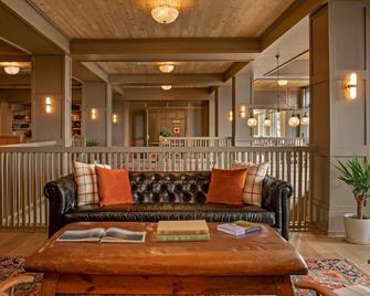 Grand Adirondack Hotel, Lake Placid, a Tribute Portfolio Hotel - Lake Placid - Lobi