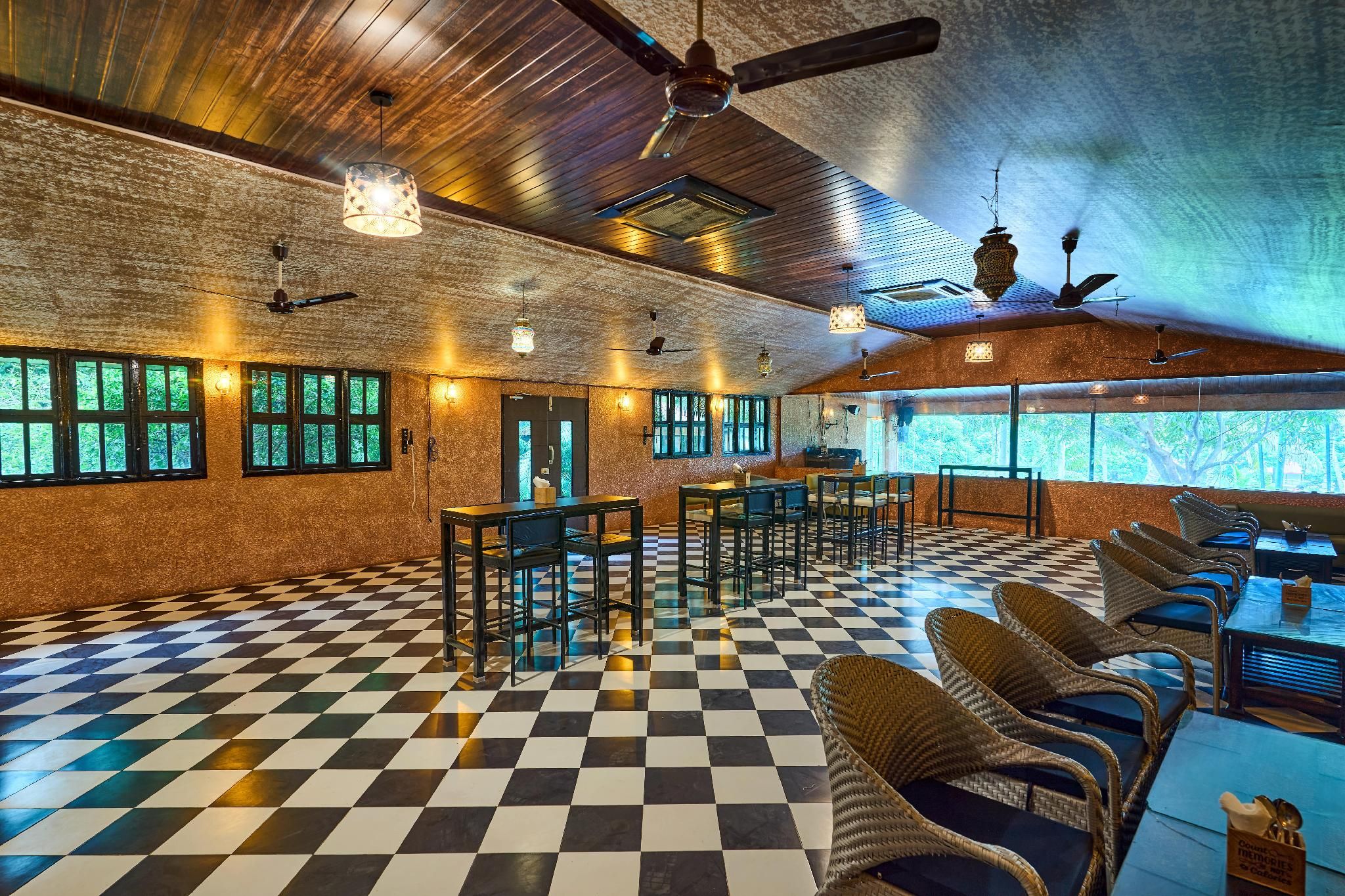 Elim Resorts - באנגאלור - בר