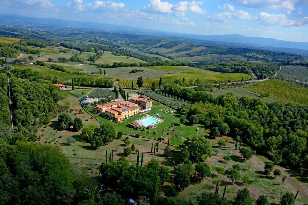 Hotel Casolare Le Terre Rosse - San Gimignano