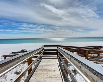 Palms Resort #1202 Full 2 Bedroom - Destin - Beach