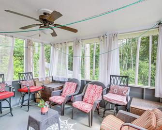 Pool And Tennis Court Access Home In War - Warner Robins - Lounge