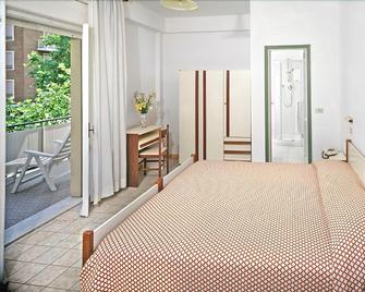 Hotel City - Misano Adriatico - Yatak Odası