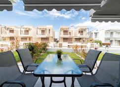 Thalassa & Thalassa Prive Residential Complex - Paralia Ofryniou - Balkon