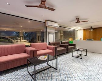 Hotel Harbour View Visakhapatnam varun Beach - Вишакхапатнам - Лаунж