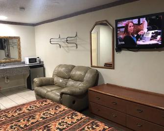 Golden Inn Dallas by Hotel O - Balch Springs