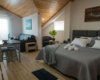 نيرييدا - هورتا - غرفة نوم