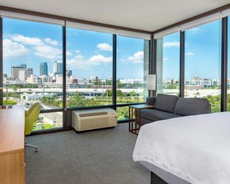 Hampton Inn Tampa Downtown Channel District, FL - Tampa - Bedroom