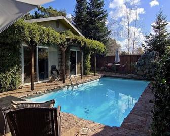 The Legend Home - Oroville - Pool