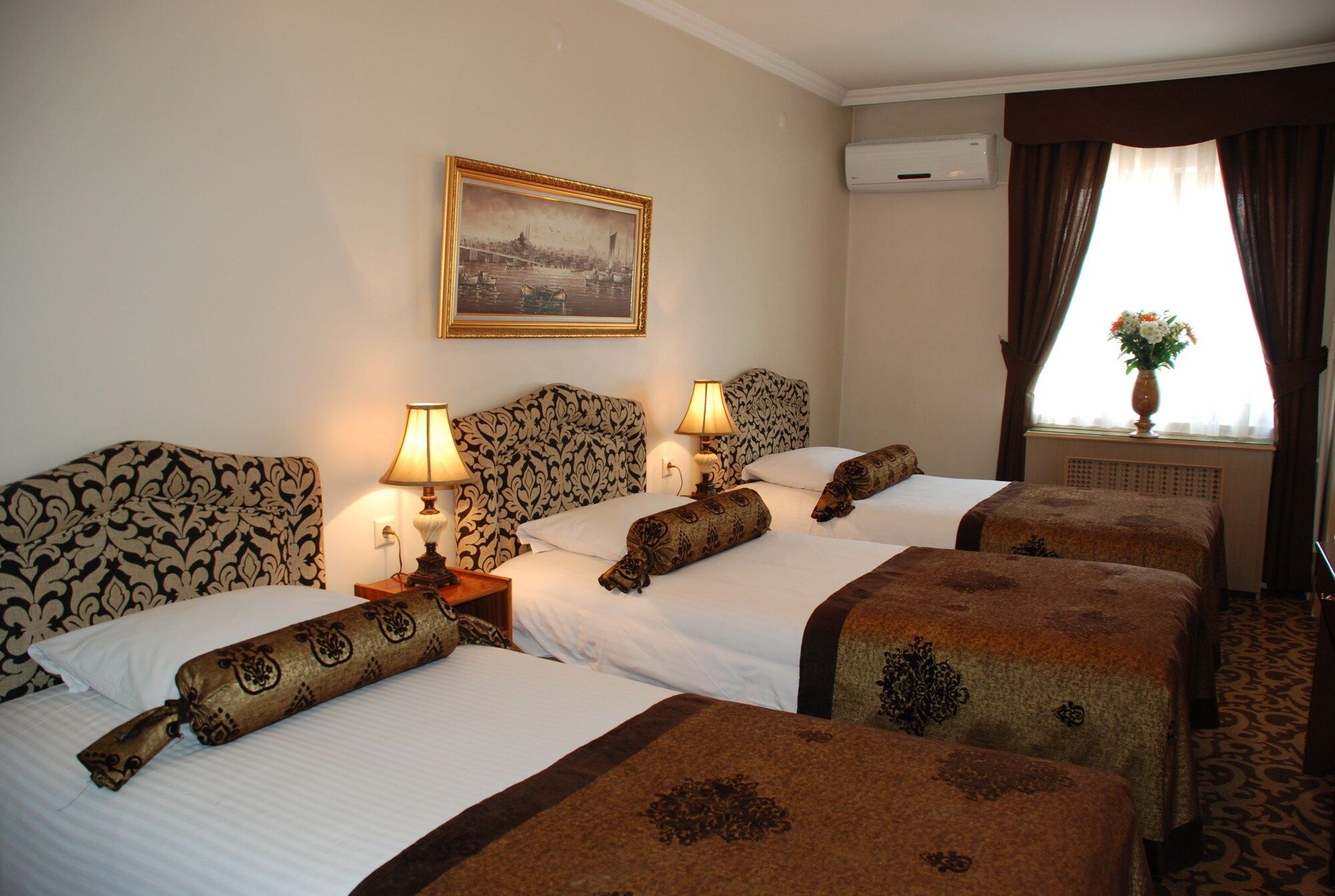 فندق مدحت - أنقرة - غرفة نوم