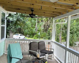 Waterfront Retreat-Dock, Fishing & More! - Green Cove Springs - Balcony