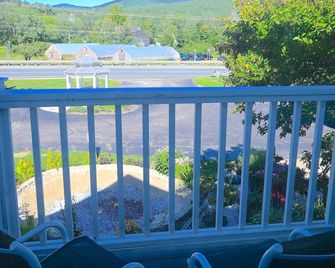 The Lodge at Jackson Village - Jackson - Balkong