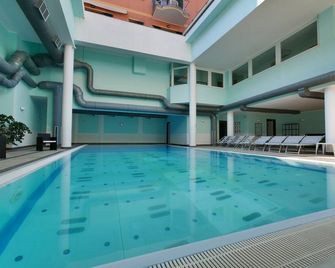 Hotel Residence Mondial - Moneglia - Zwembad