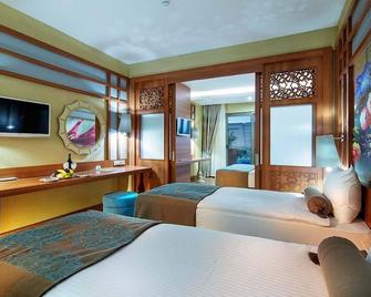 Alan Xafira Deluxe Resort & Spa - Avsallar - Bedroom