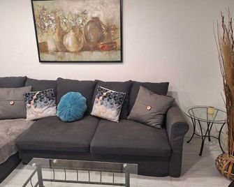 Enjoyable 1-bedroom house in charming Tijuana for your getaway - Tijuana - Living room